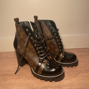 Louis Vuitton Lace Up Women's Ankle Boots